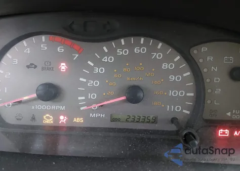 2001 Toyota Sequoia Limited V8 from USA, damaged, VIN 5TDBT48A21S004330